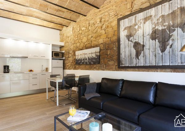 Beautiful 2-bedroom Apartment in El Born