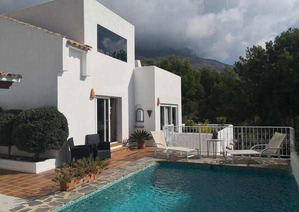 Ibizan Style Villa For Long Term Rental In el Paradiso Altea La Vella/Vieja