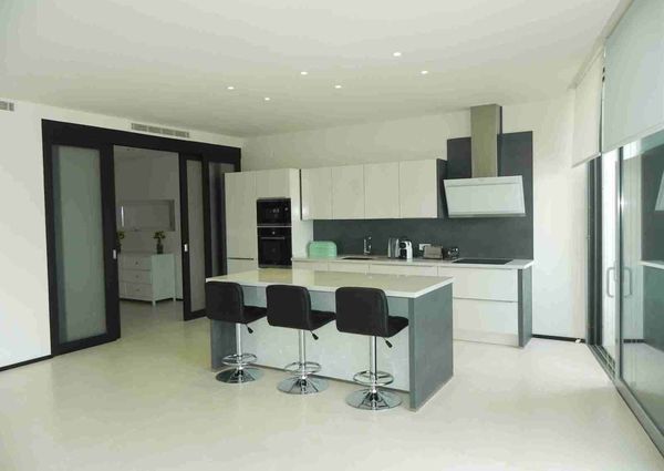 Terraced House in Marbella, NAGUELES, for rent