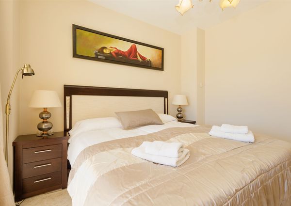 Ground Floor Apartment for long term rent in Rio Real, Marbella East