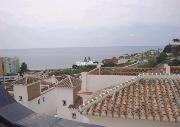 A  Detached Villa Close To The Beach in Nerja for winter rental