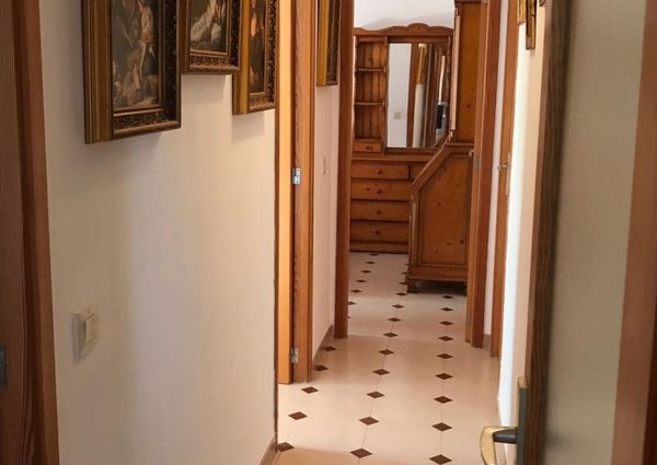 4 bedroom sea view apartment in Paguera for rent