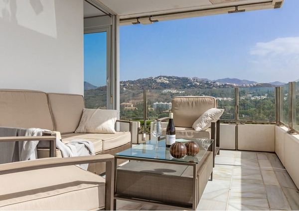 Rent a lovely apartment in front of the sea! Marbella!