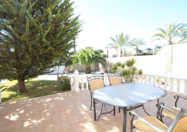 Luxury villa in Cabo Roig