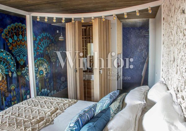 Exclusive designer house with swimming pool and panoramic views of Barcelona