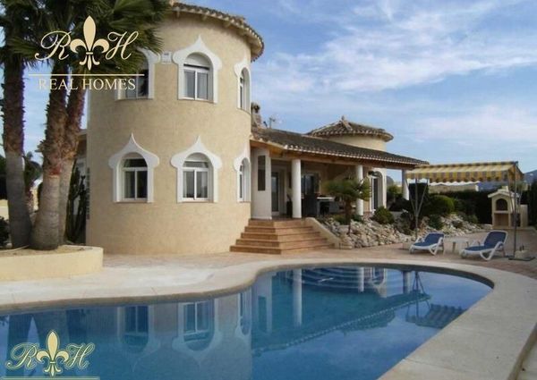 Detached villa for rent in Alfaz del Pi, Alicante (ARABI)