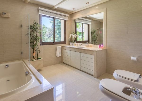 799785 - Villa For rent in Golf Río Real, Marbella, Málaga, Spain