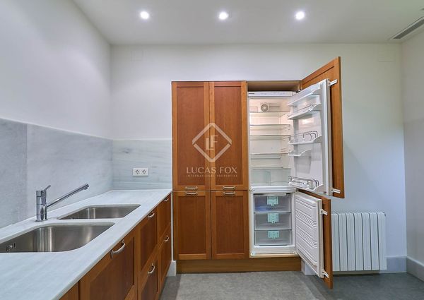 Excellent 5-bedroom house for rent in Godella / Rocafort, Valencia