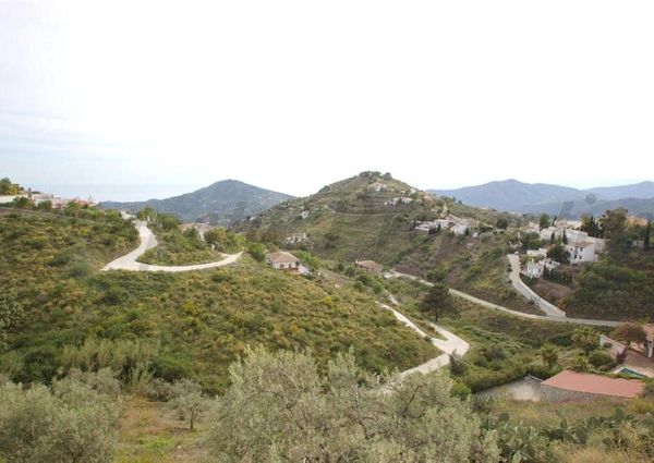 Country Property in Cómpeta, Inland Andalucia in the mountains