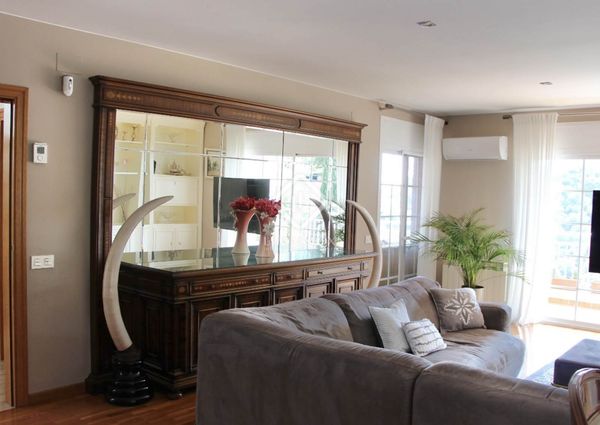 6-bedroom house for rent in Bellamar, Barcelona