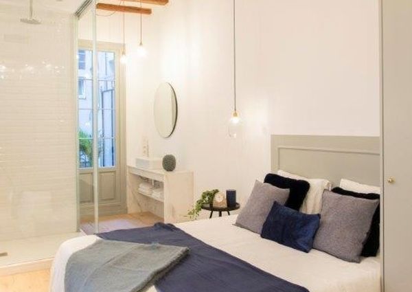 2 habitaciones en suite y tecnologías inteligentes en tu nuevo piso renovado en el Born
