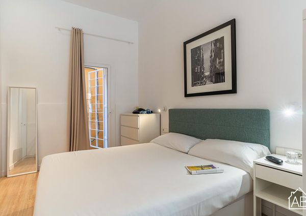 Lovely Barceloneta Beach Apartment with a Communal Terrace