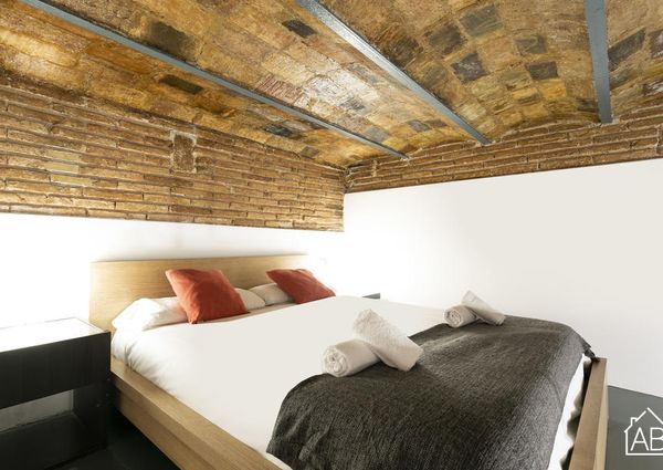 Comfortable Beach Loft Apartment in Barceloneta