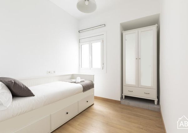 Two-Bedroom Barceloneta apartment with Balcony
