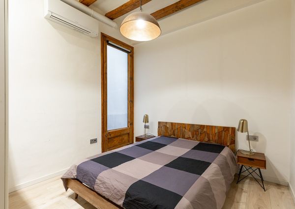 Newly Renovated 3 Bedroom Apartment for Rent in the Gothic Quarter