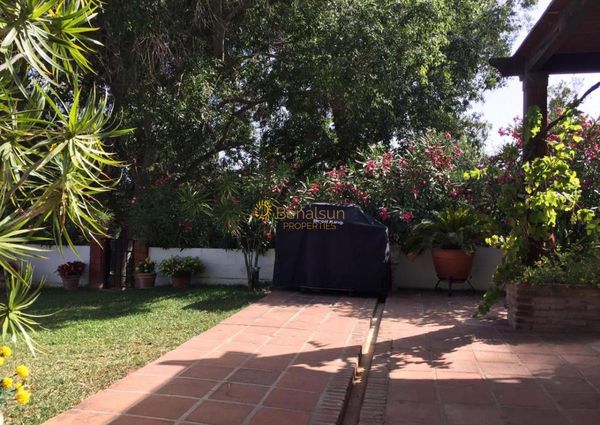 HOLIDAY RENTAL OR FROM NOW TO 30/06/2023 AND FROM 1/10/2023 to 30/6/2024 BEAUTIFUL DETACHED VILLA IN BENALMÁDENA PUEBLO