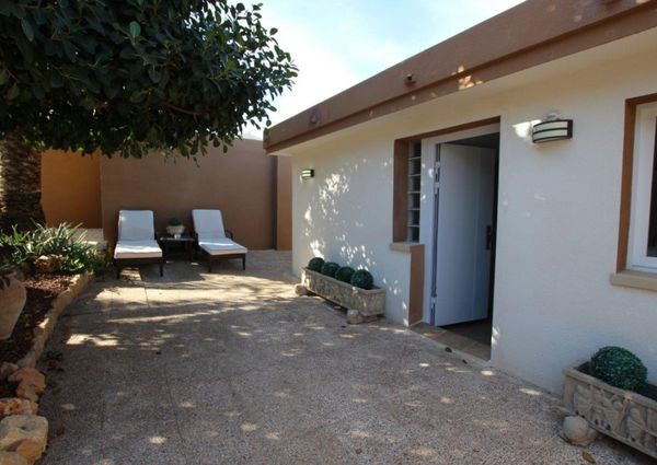5 Bedrooms Villa in Albir