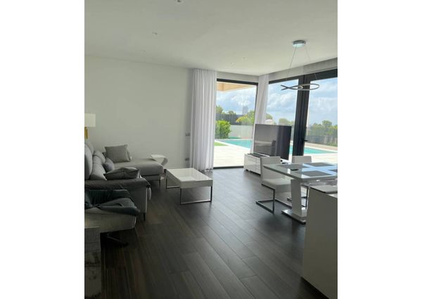 Brand new villa on Sierra Cortina, Alicante (key ready)