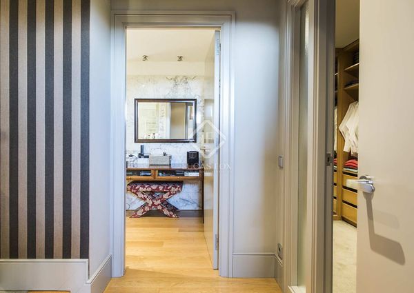 Excellent 6-bedroom house with 290 m² garden for rent in Esplugues, Barcelona