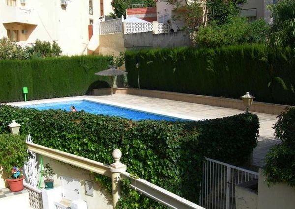 Semi Detached house located in El Albir for long term rental.