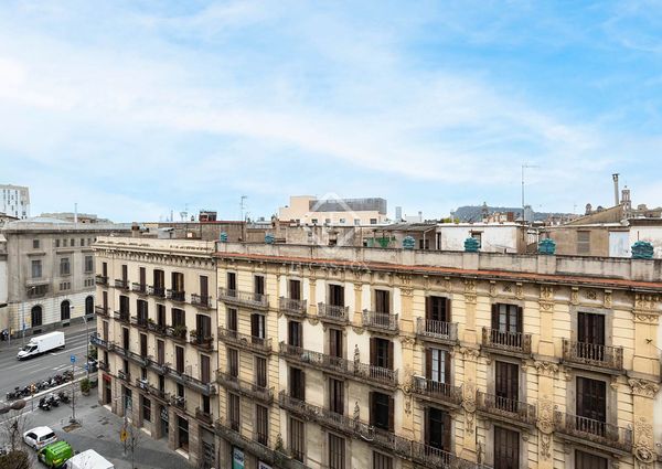 New build 2 Bedroom penthouse with 15m² terrace for rent in El Born, Barcelona