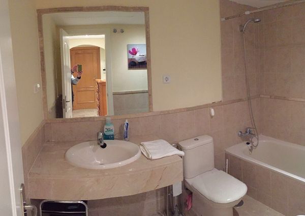 Ref. 36977 Apartamento en alquiler