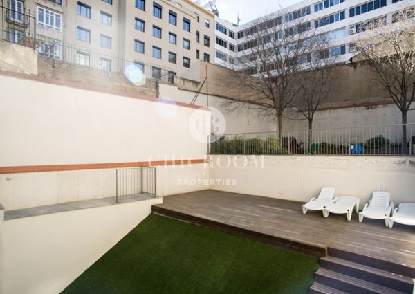 Unfurnished 2 bedroom apartment for rent Eixample