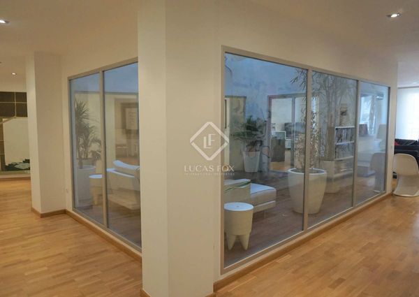 Excellent 4-bedroom apartment to rent in Ruzafa, Valencia
