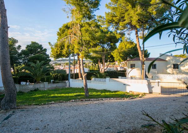 Multi-Family Home in Calpe, Alicante 03710, Spain