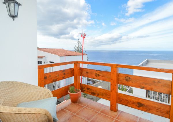 Short term rental. Apartment with sea views, in Patalavaca