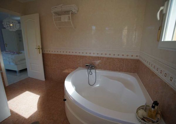 Villa Long Term Rental In Albir