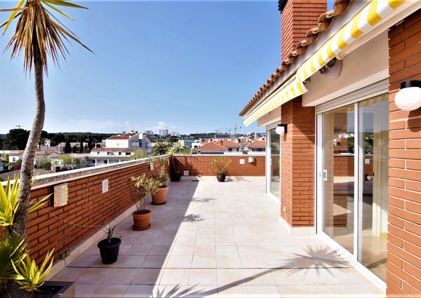 Duplex penthouse in Sitges Vinyet