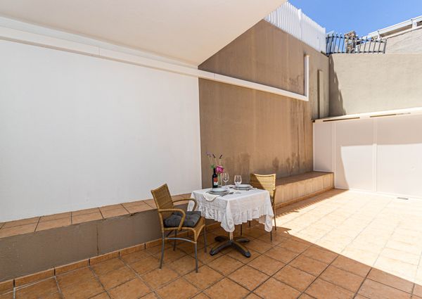 Renovated studio with a huge terrace in Loma Dos