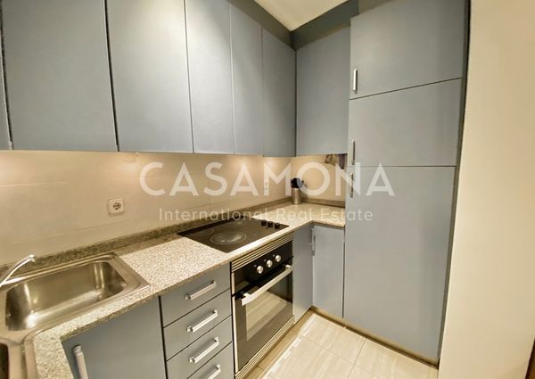 Modern 1 Bedroom Apartment with Elevator close to Placa Reial