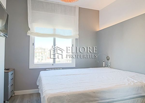 Furnished 3-bedroom apartment for rent in El Gotico in Barcelona