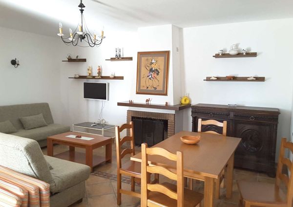 Villa for rent in Frigiliana, 1.000 €/month
