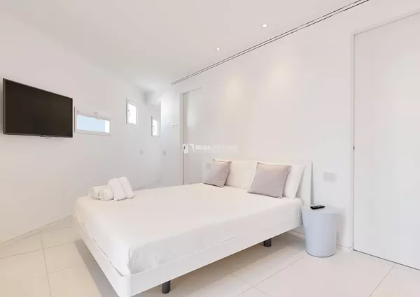 1071 Rent 2 bedroom apartment in Patio Blanco  Botafoch