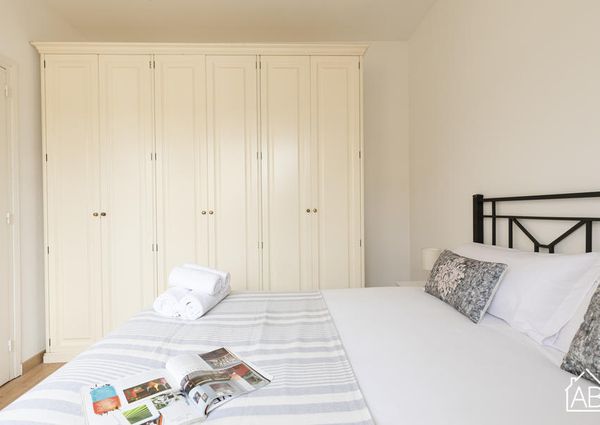 Bright & Spacious Two-Bedroom Gràcia Apartment