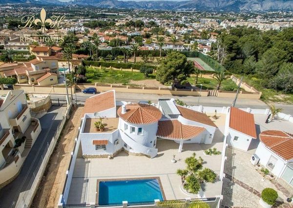 Detached villa for rent in El Albir, Alicante