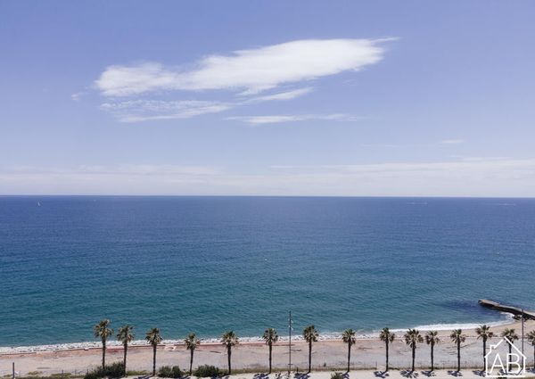 3 Bedroom Apartment with Communal Pool and Balcony overlooking the Sea in Badalona