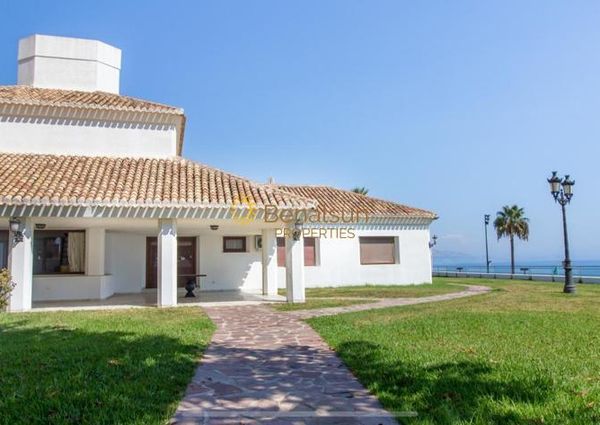 For rent in wonderful holiday villa next to the beach in Fuengirola