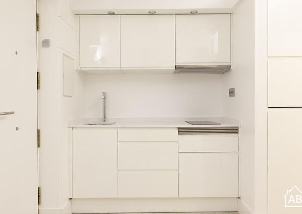 Modern One-Bedroom Apartment in Barceloneta