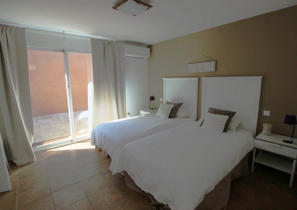 5 Bedrooms Villa in Albir