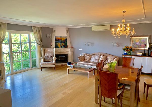 INDEPENDENT VILLA IN ALTEA FOR LONG STAYSpectacular independent villa located in Altea in the Galera de las Palmeras urbanization.