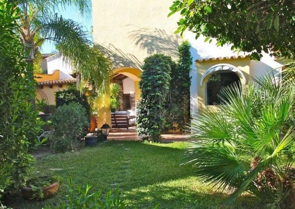 Mediterranean house in santa ponsa to rent