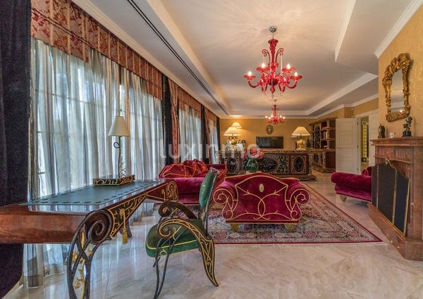 Luxury villa for rent in an urbanization near Altea