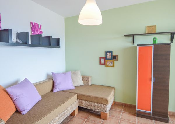 Short term rental. Apartment with sea views, in Patalavaca