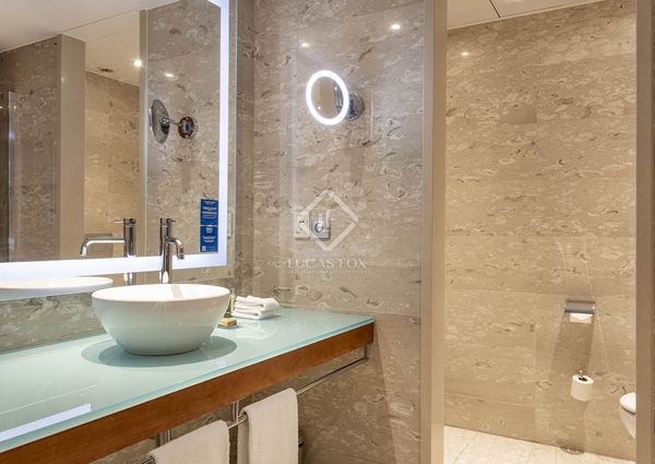 Luxury 2-bedroom executive panorama suite with views for rent in Diagonal Mar, Barcelona