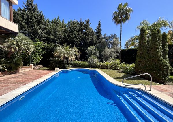 Villa in Marbella Este