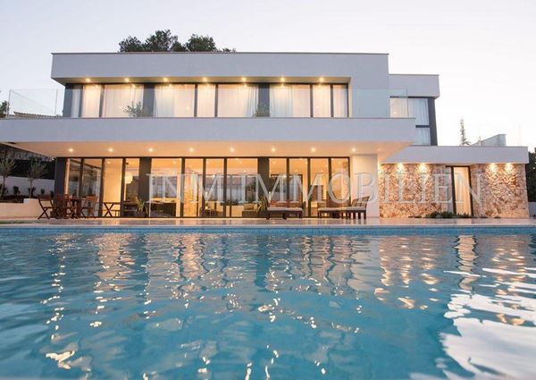 Newly built villa in Santa Ponsa for rent